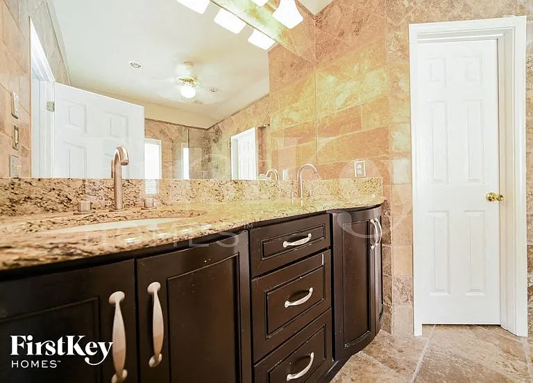 7504 Cole Ln — Photo 12