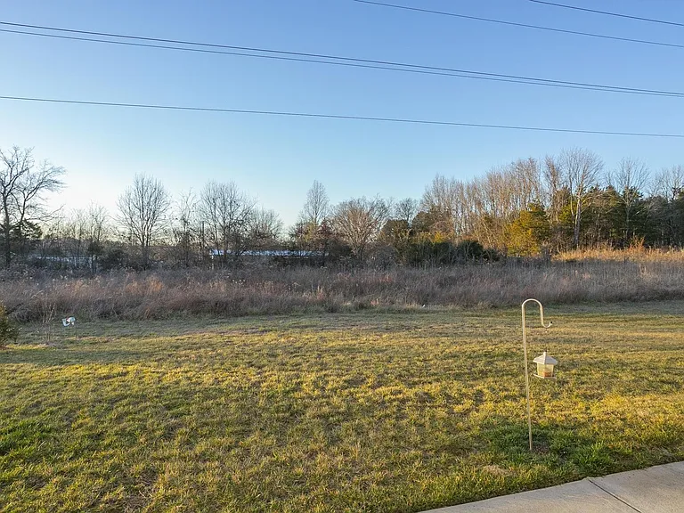 1003 Villa Cir — Photo 34