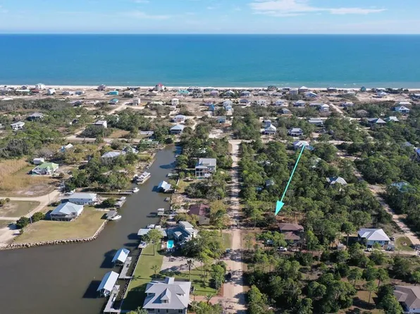 324 Bruce St, Eastpoint, FL 32328