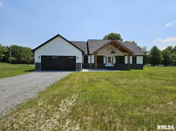 10581 N Spring Garden Ln, Mount Vernon, IL 62864