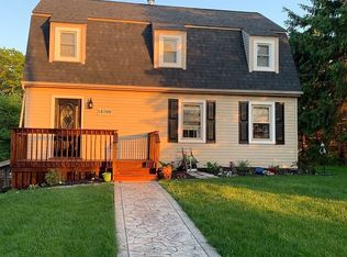 18700 Tontogany Creek Rd, Bowling Green, OH 43402