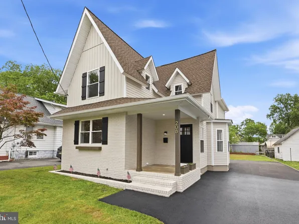 208 Peach St, Hammonton, NJ 08037