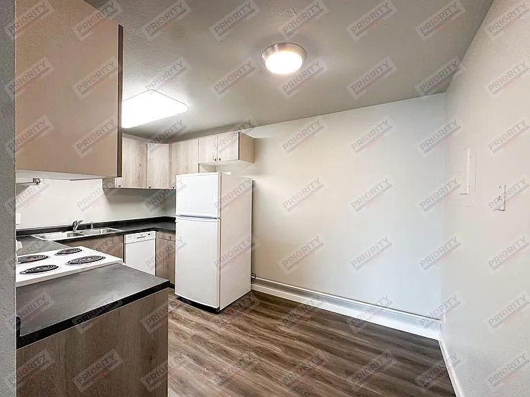 1106 Church Ave — Photo 6