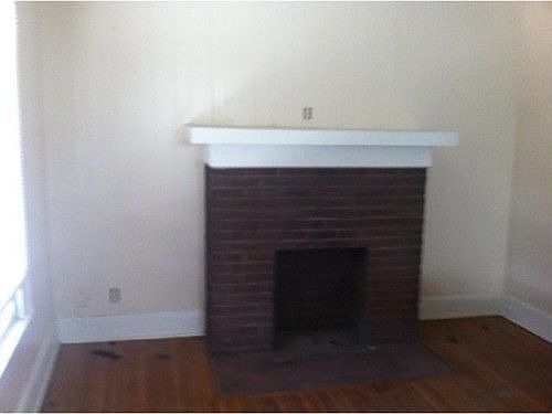 2nd image of 416 W 39th St