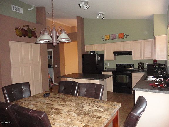 3rd image of 2933 N 107th Dr