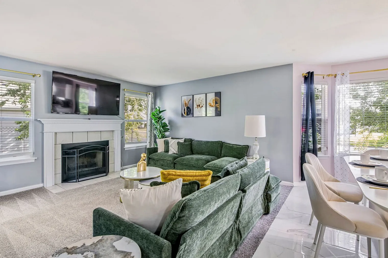 3 bed, 2.0 bath, 1937 sqft, $2,940 — Photo 3