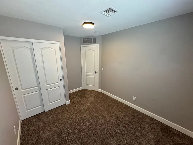 768 E Stottler Pl — Photo 16