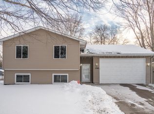 10301 108th Pl N, Maple Grove, MN 55369