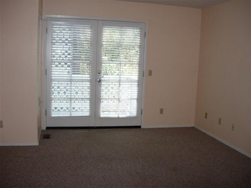 2nd image of 2696 Trenton Ave