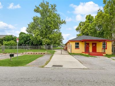 216 S Bengal Rd, New Orleans, LA, 70123
