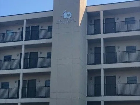 40 Bee St APT 314, Charleston, SC 29403