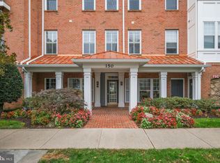 150 Chevy Chase St APT 102, Gaithersburg, MD 20878