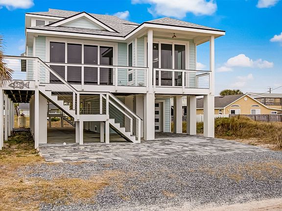 3rd image of 529 Ocean Ave