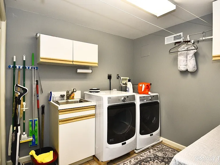 1 Romindon Ct — Photo 8