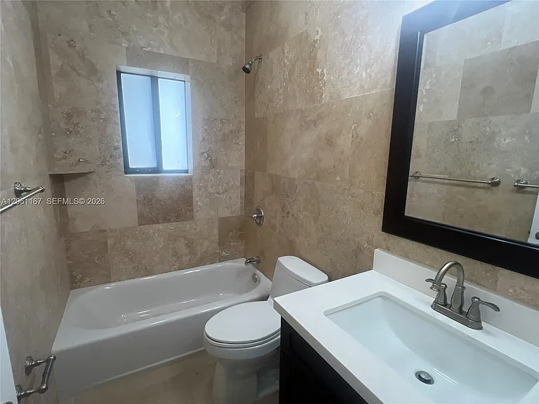 2268 SW 8th St #3 — Photo 12
