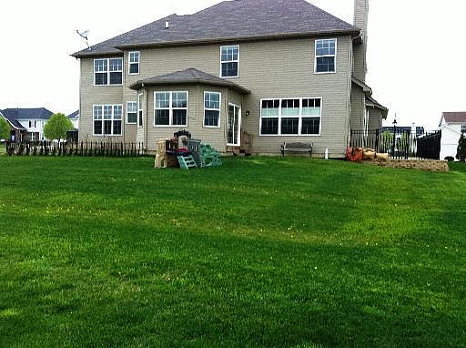 2nd image of 25247 Balmoral Dr