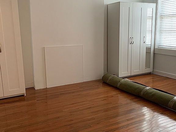 2nd image of 139 Sussex St