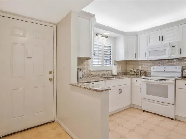 4238 27th CT SW #102, NAPLES, FL 34116