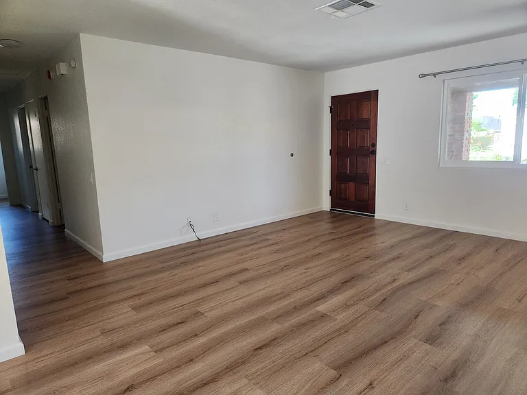 53635 Avenida Juarez — Photo 9