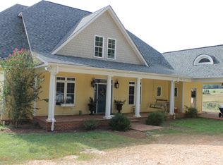 454 Woodland Rd, Appomattox, VA 24522