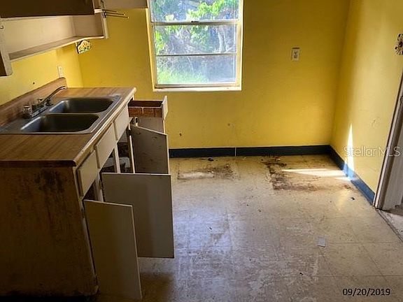 5th image of 407 Normandy St