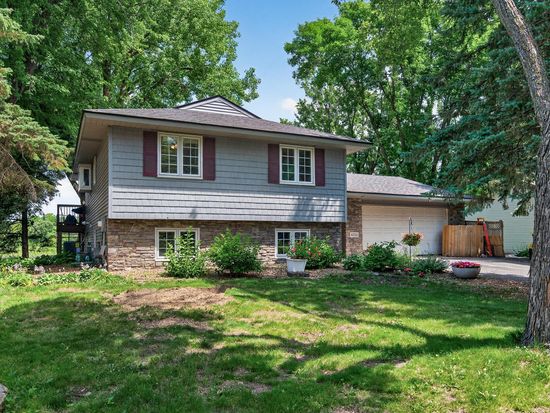 10332 102nd Pl N, Maple Grove, MN 55369