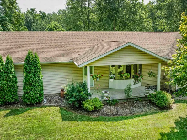 4770 S 100 E, Knox, IN 46534