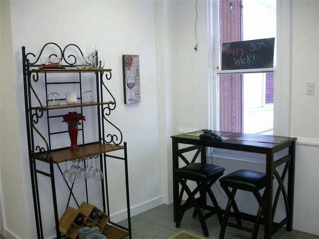 1 bed, $1,250 — Photo 4