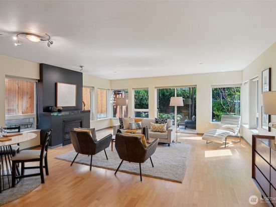 4217 Fremont Avenue N #2, Seattle, WA 98103