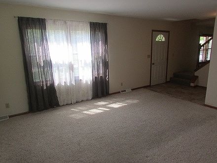 3rd image of 9920 S Darlene Ln
