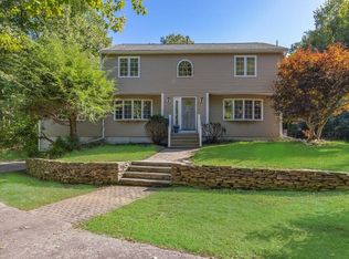 17 Azalea Rd, Sharon, MA 02067