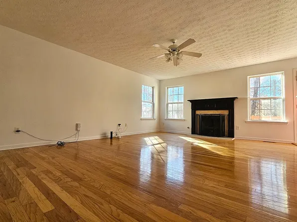 875 Roxfield Ct, Buford, GA 30518