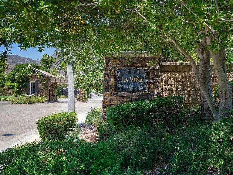 721 Owen Ct — Photo 36