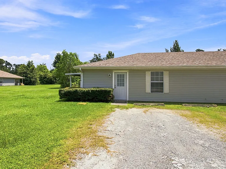 868 Long Dr #A — Photo 1