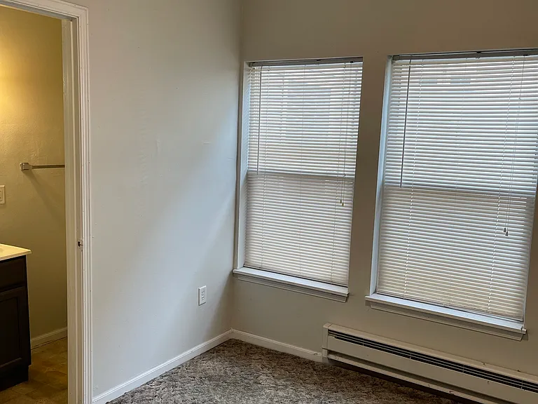 407 N Dubuque St #2 — Photo 7
