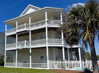 1609 N New River Dr, Surf City, NC 28445