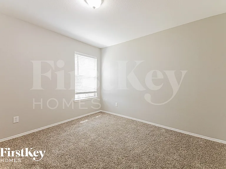 1412 Pine Ridge Rd — Photo 13