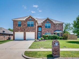 1110 Kardinal Ct, Midlothian, TX 76065