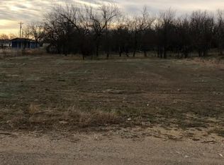 810 E Mesquite St, Coleman, TX 76834