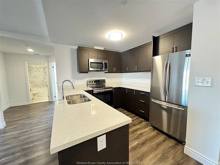1675 Banwell Rd #406 — Photo 5