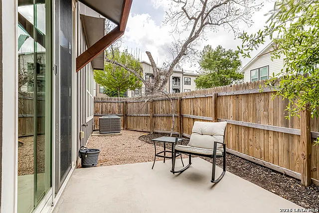 1426 E Sandalwood Ln — Photo 29