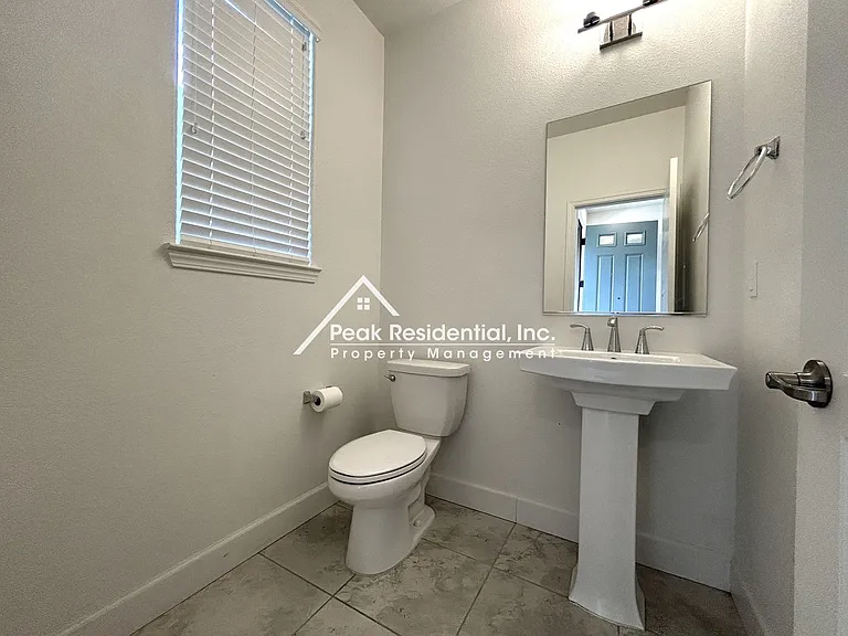 5725 Harveston Way — Photo 6