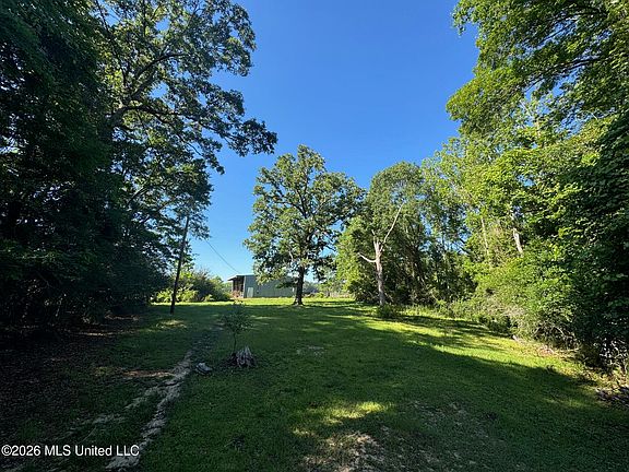 4th image of 260 Mitchell Chapel Rd