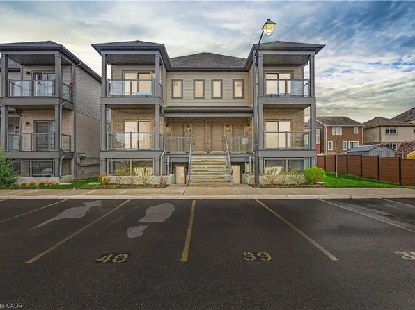 205 W Oak Trl #42, Kitchener, ON N2R 0J2