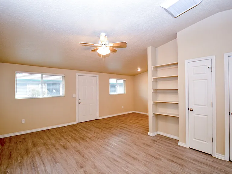 1313 Ortiz Dr SE #3 — Photo 8