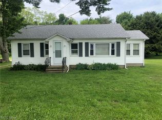 7557 Harmon Rd N, Conneaut, OH 44030
