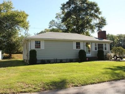 51 River Rd, Taunton, MA, 02780