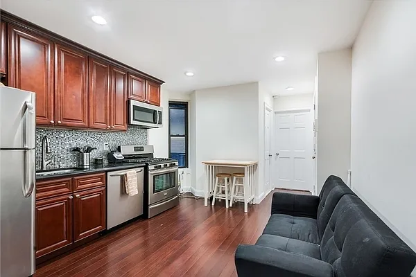 Rented by Creed Realty Group | media 1
