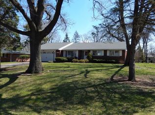 3249 River Rd, Kankakee, IL 60901