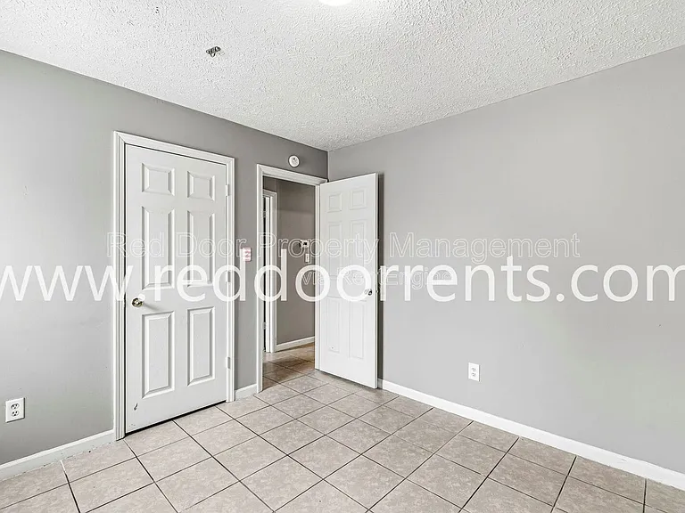 517 Gibbs St — Photo 20